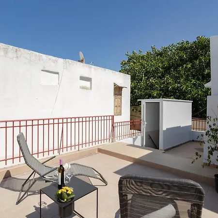 Evaxenia's House Old Town Rhodes بيت للعطل *